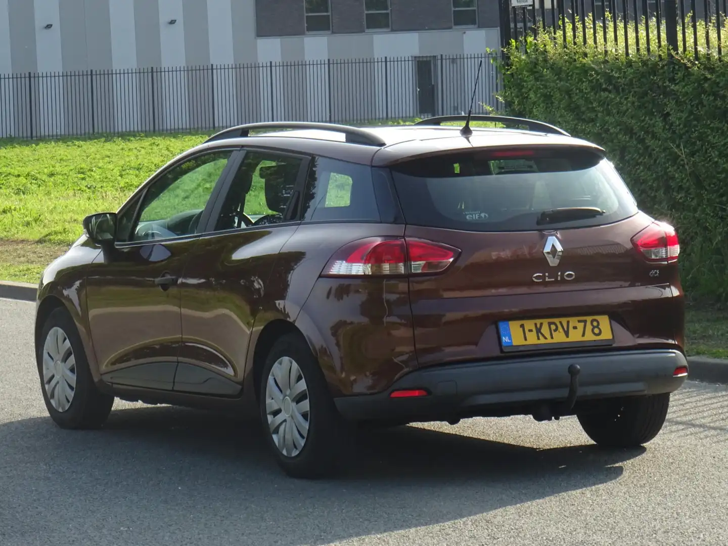 Renault Clio Estate 1.5 dCi ECO Authentique NAP/AIRCO/CRUISE Marrón - 2