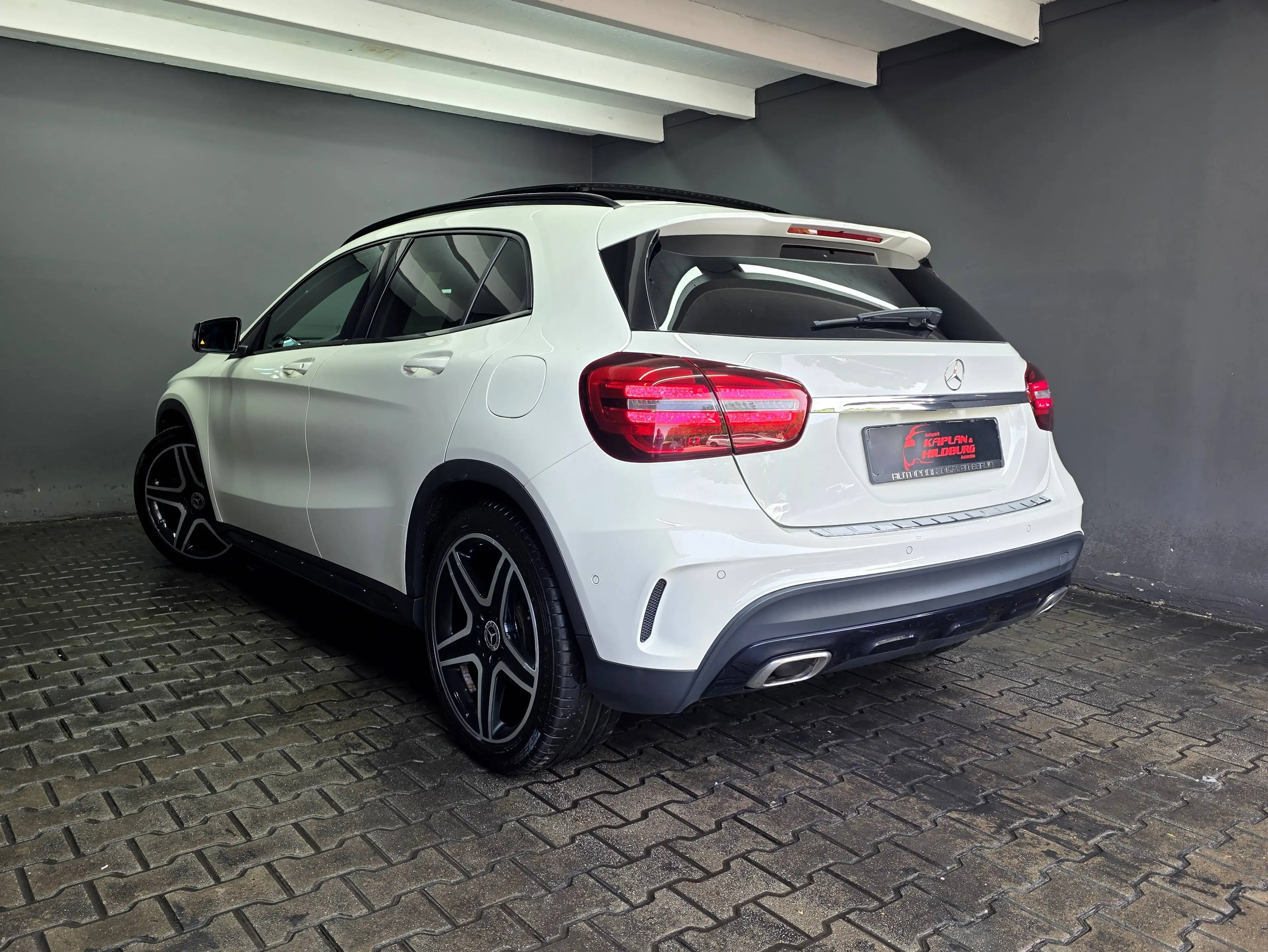 Mercedes-Benz GLA 220 d 4MATIC, AMG LINE, PANO, 360°, NAVI, LED, — photo 6