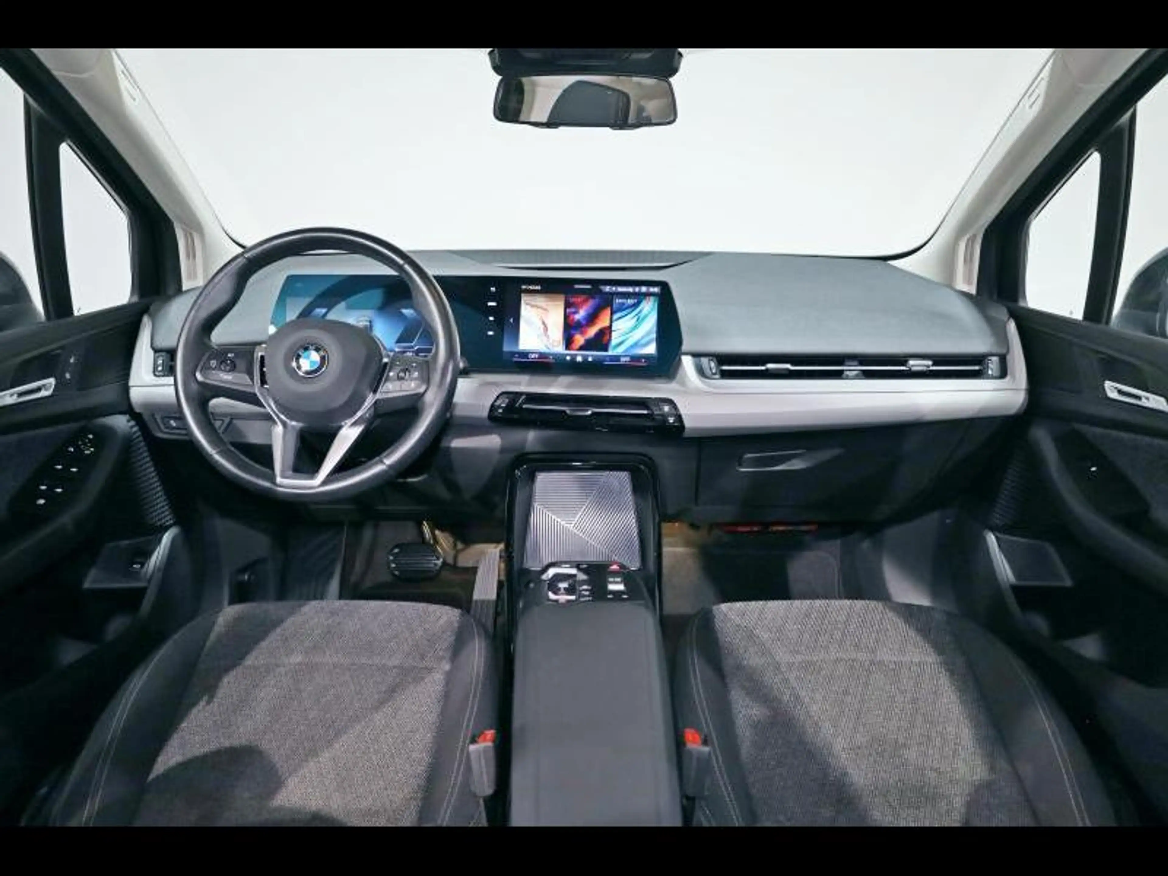 BMW 216 i Active Tourer — photo 7