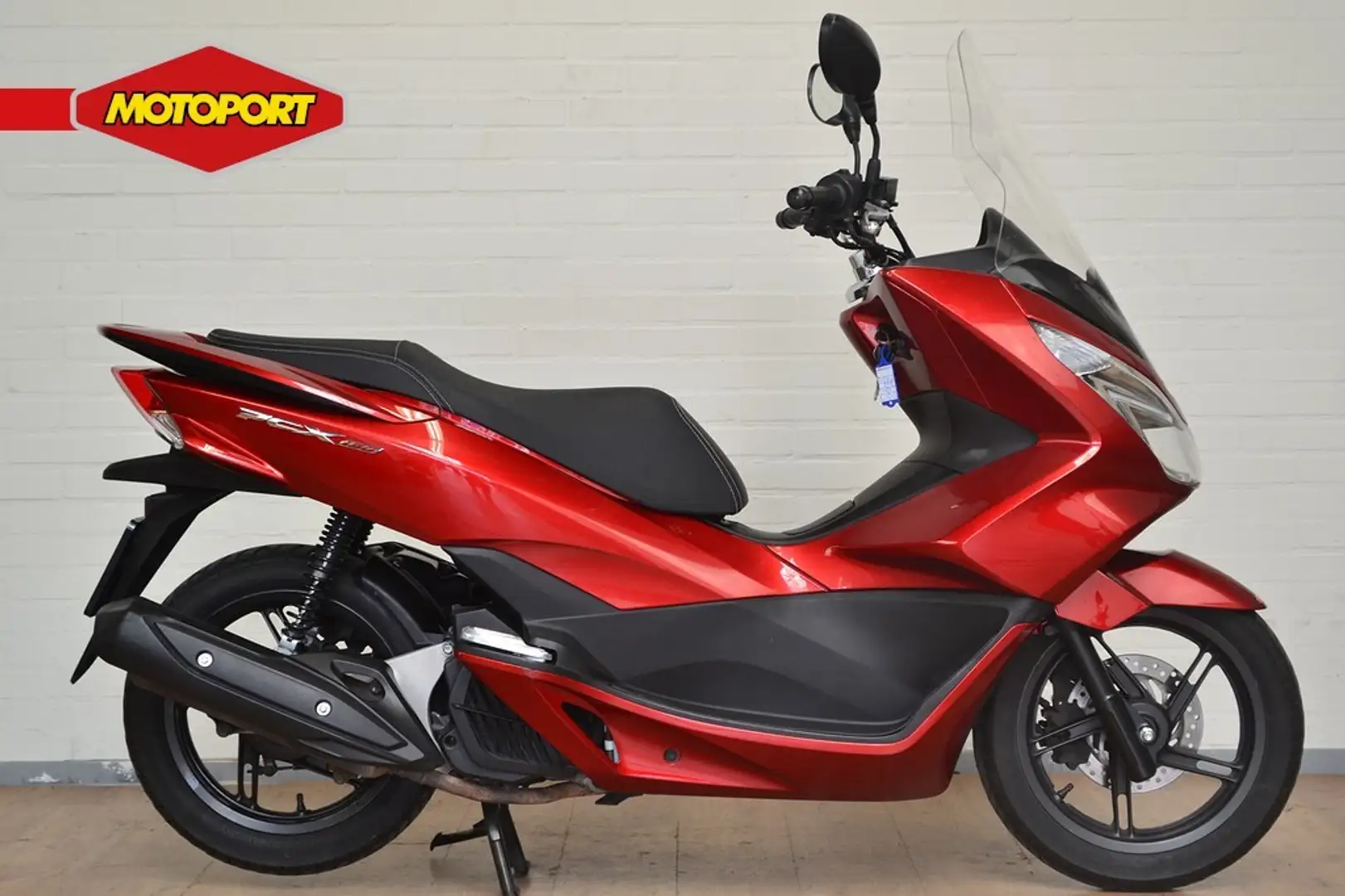 Honda PCX 150 Rood - 1