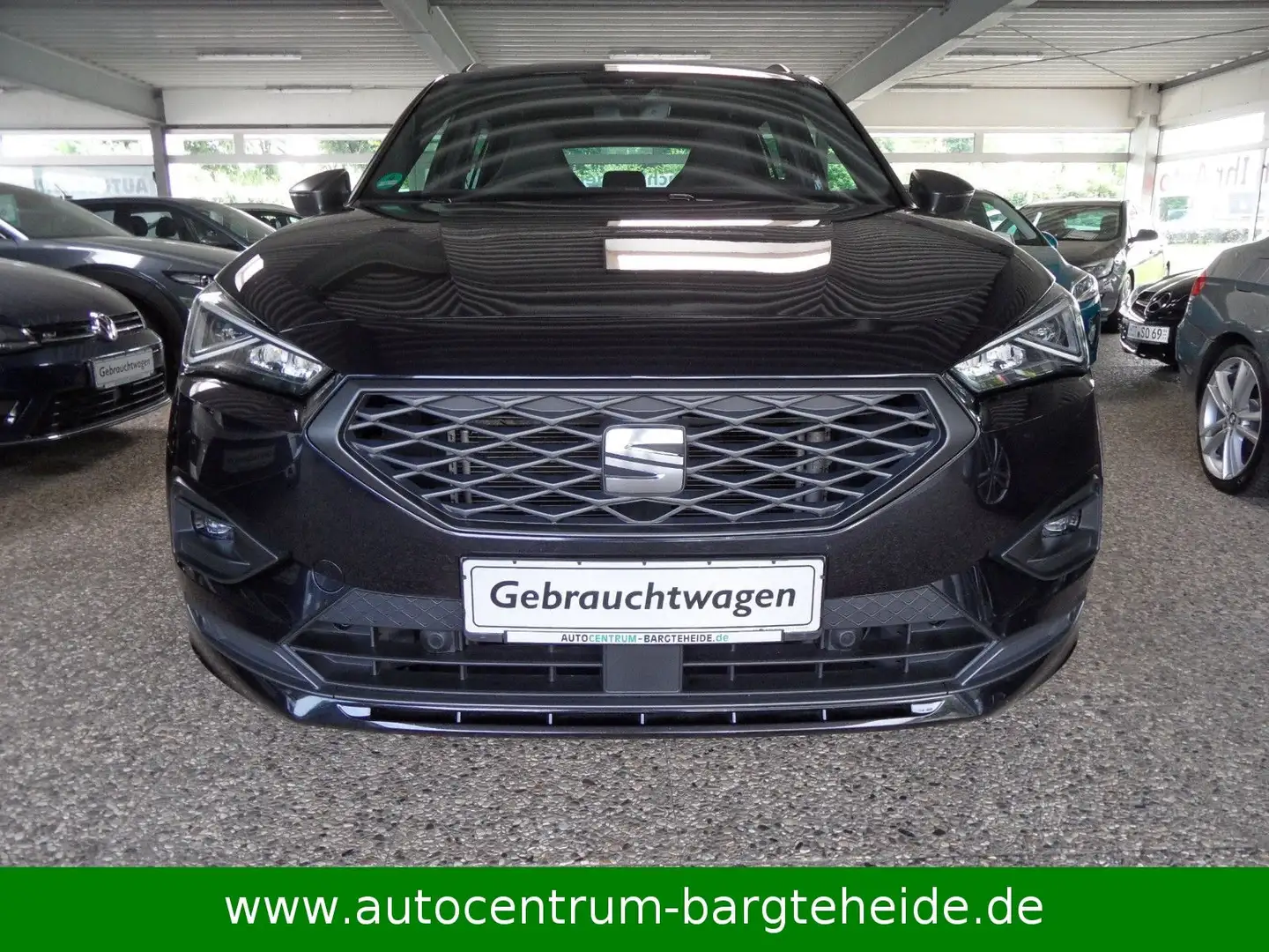 SEAT Tarraco FR DSG KAMERA+LED+NAVI+1.HD Schwarz - 1