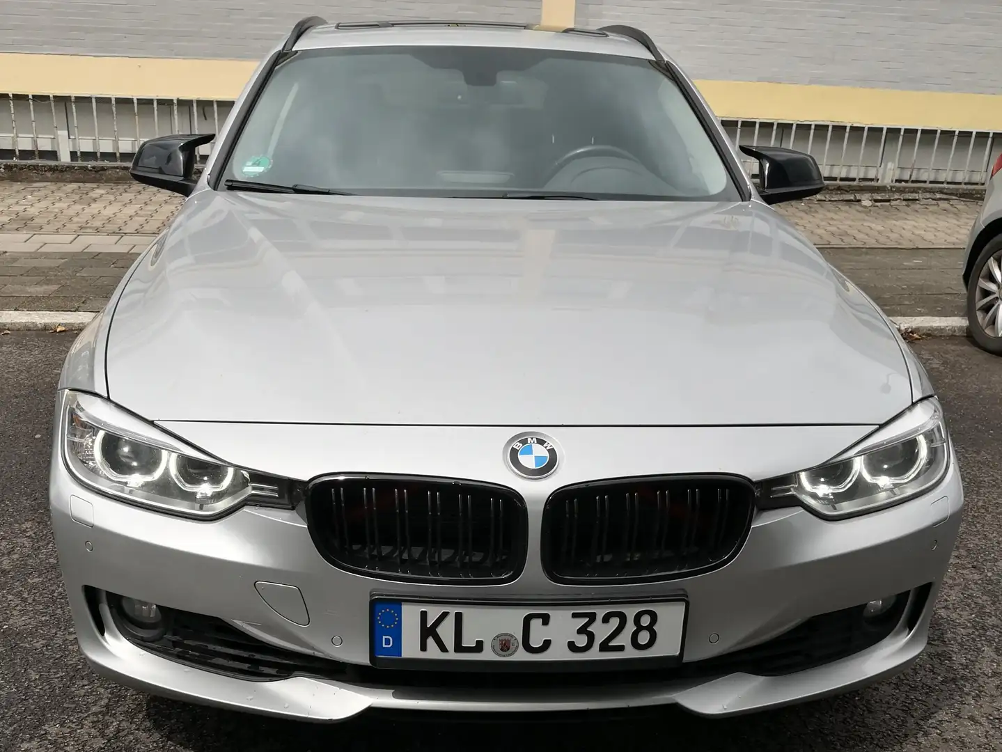 BMW 328 328i Touring Sport Line Silber - 1