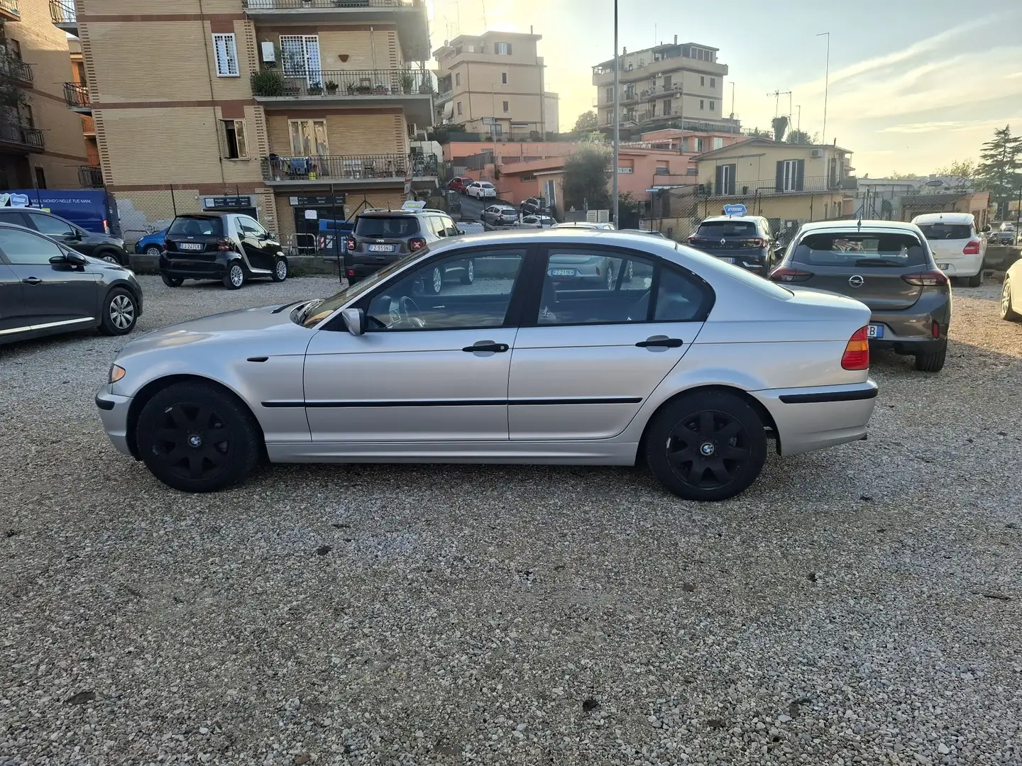 BMW 318 318i Futura - 2