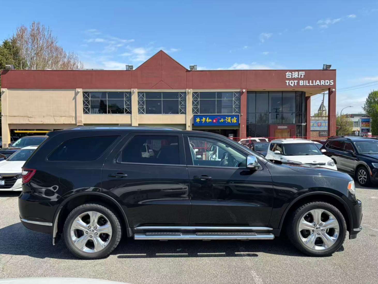 2014 Dodge Durango Limited. LOCAL BC VEHICLE. NO ACCIDENT. SERVICE DO alt 4