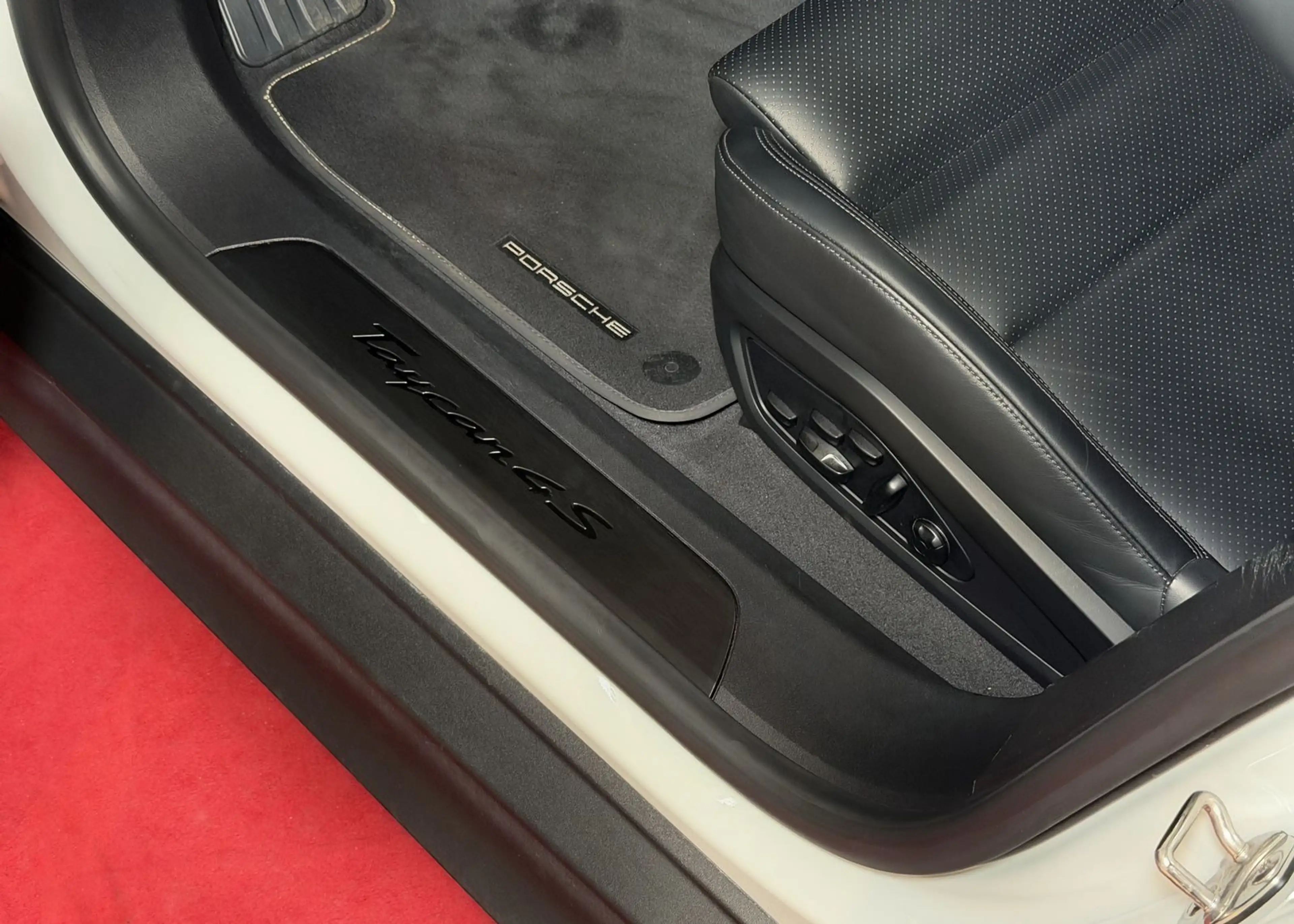 Porsche Taycan 4S MWST ACC RFK Wärmepumpe Motorsound — photo 16