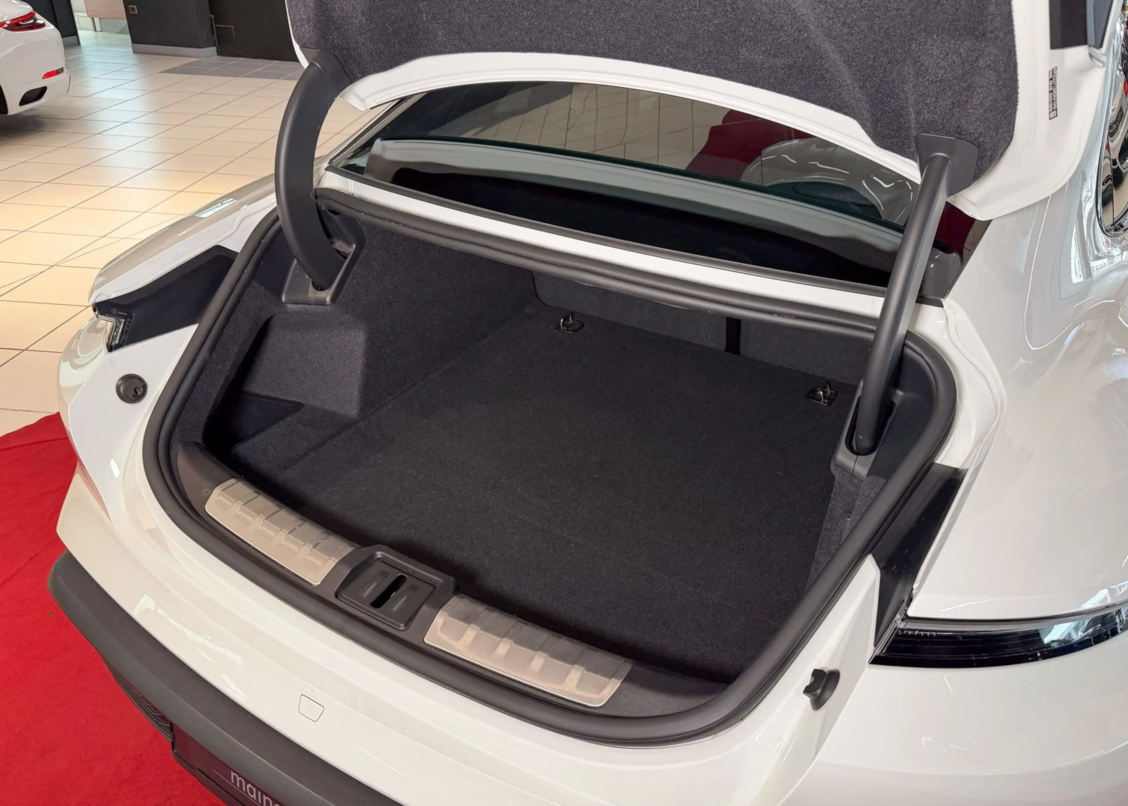 Porsche Taycan 4S MWST ACC RFK Wärmepumpe Motorsound — photo 38