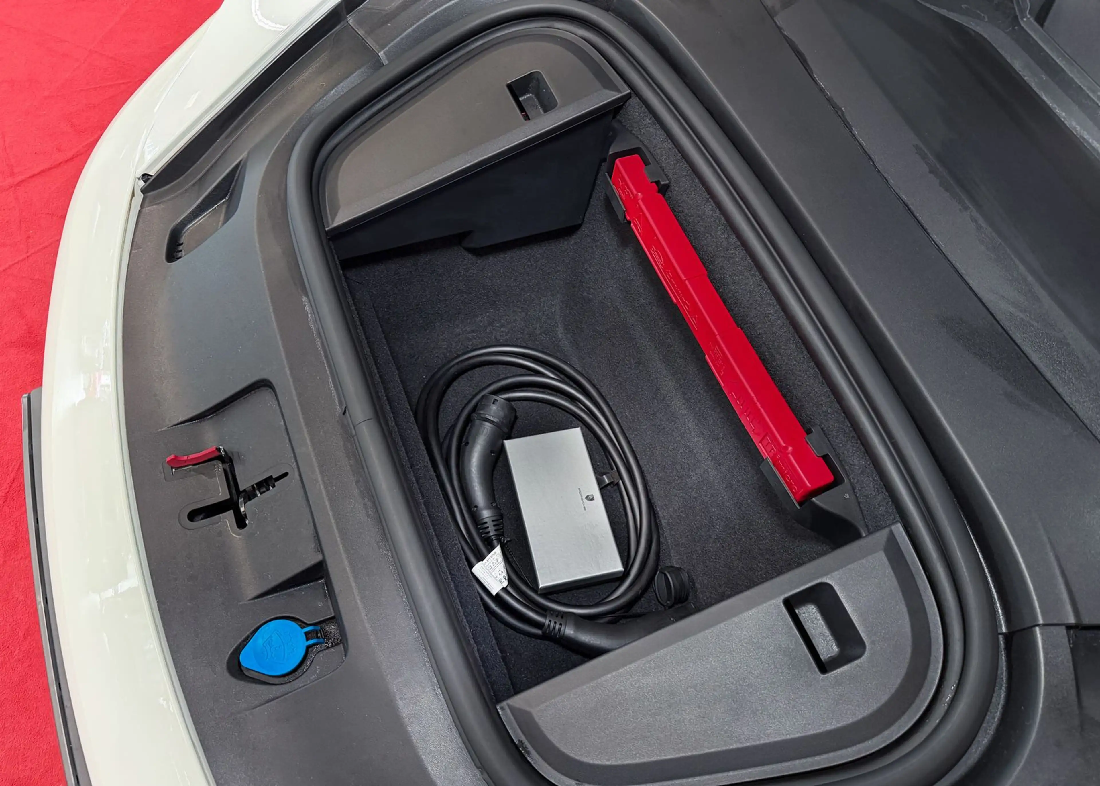 Porsche Taycan 4S MWST ACC RFK Wärmepumpe Motorsound — photo 36