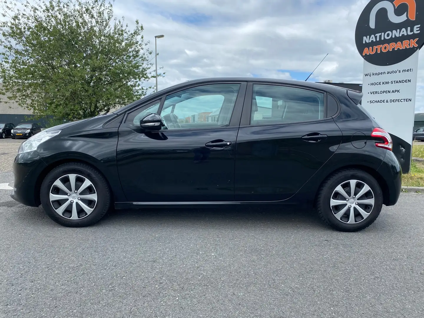 Peugeot 208 2013 * 1.4 e-HDi Blue Lease * AUTOMAAT * AIRCO * C Zwart - 2