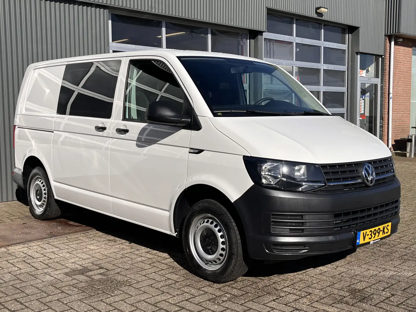 Volkswagen T6 Transporter 2.0 TDI L1H1 Dubbele cabine Airco Cruise controle Wit - 1