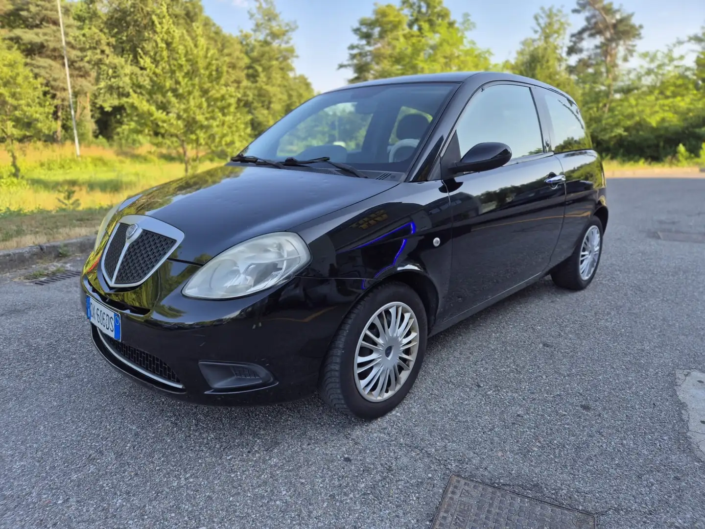 Lancia Ypsilon 1.4 Platino Ecochic GPL Noir - 1