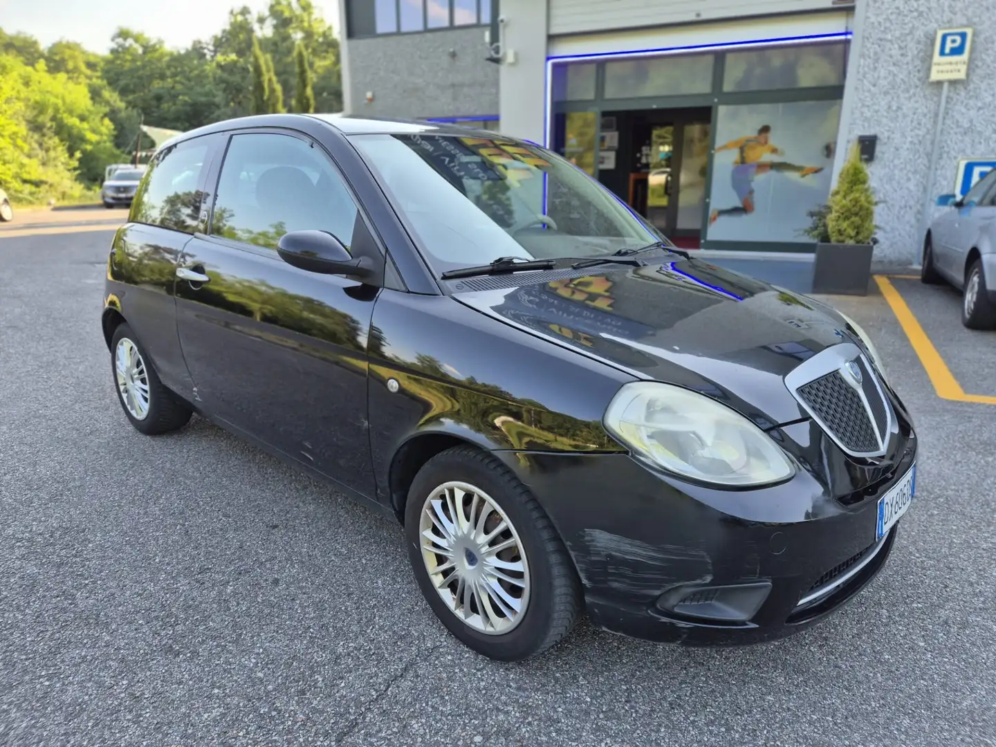 Lancia Ypsilon 1.4 Platino Ecochic GPL Noir - 2