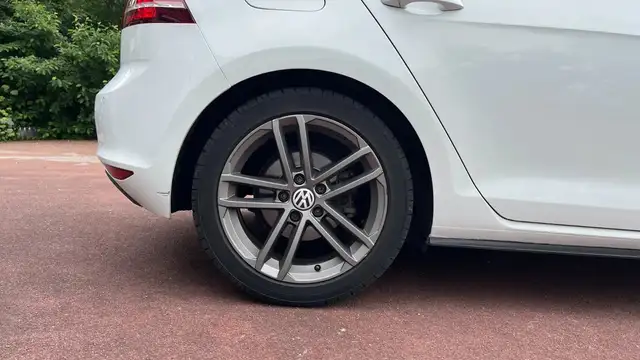 Volkswagen Golf view 15