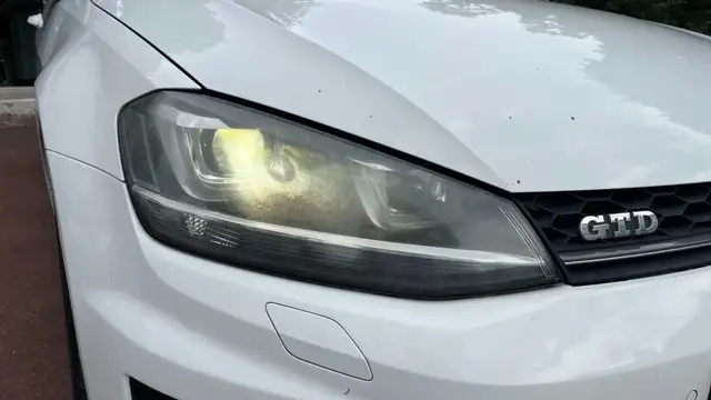 Volkswagen Golf view 10