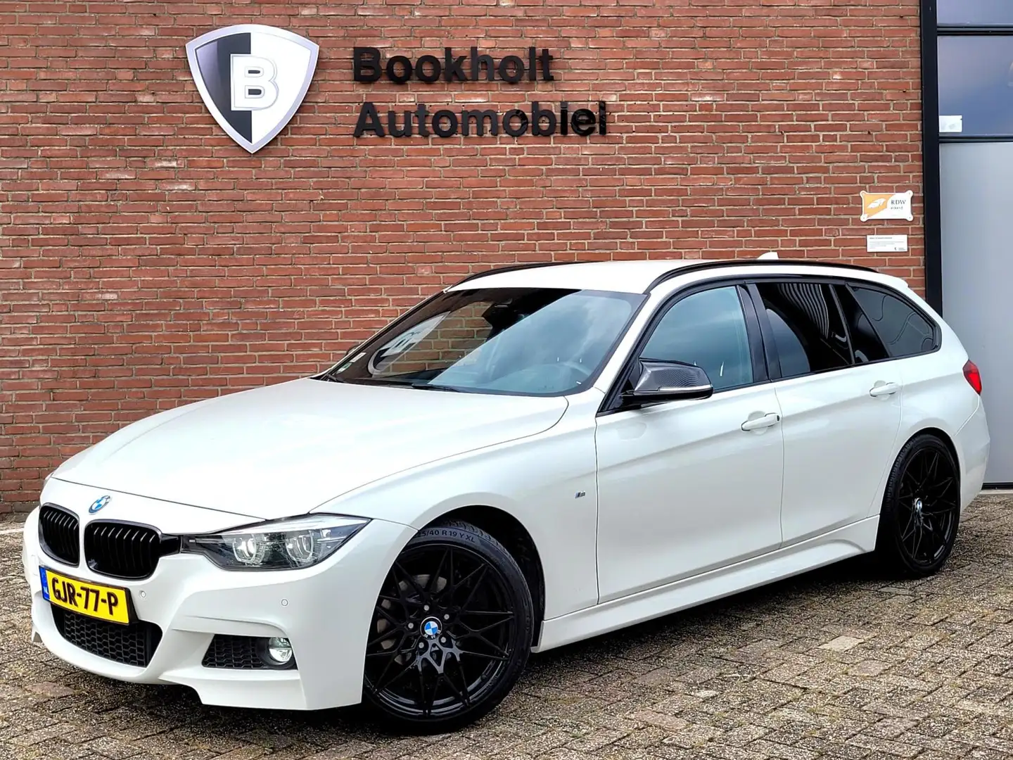 BMW 320 3-serie Touring 320i M-Sport, Camera, Glas-coating Wit - 1