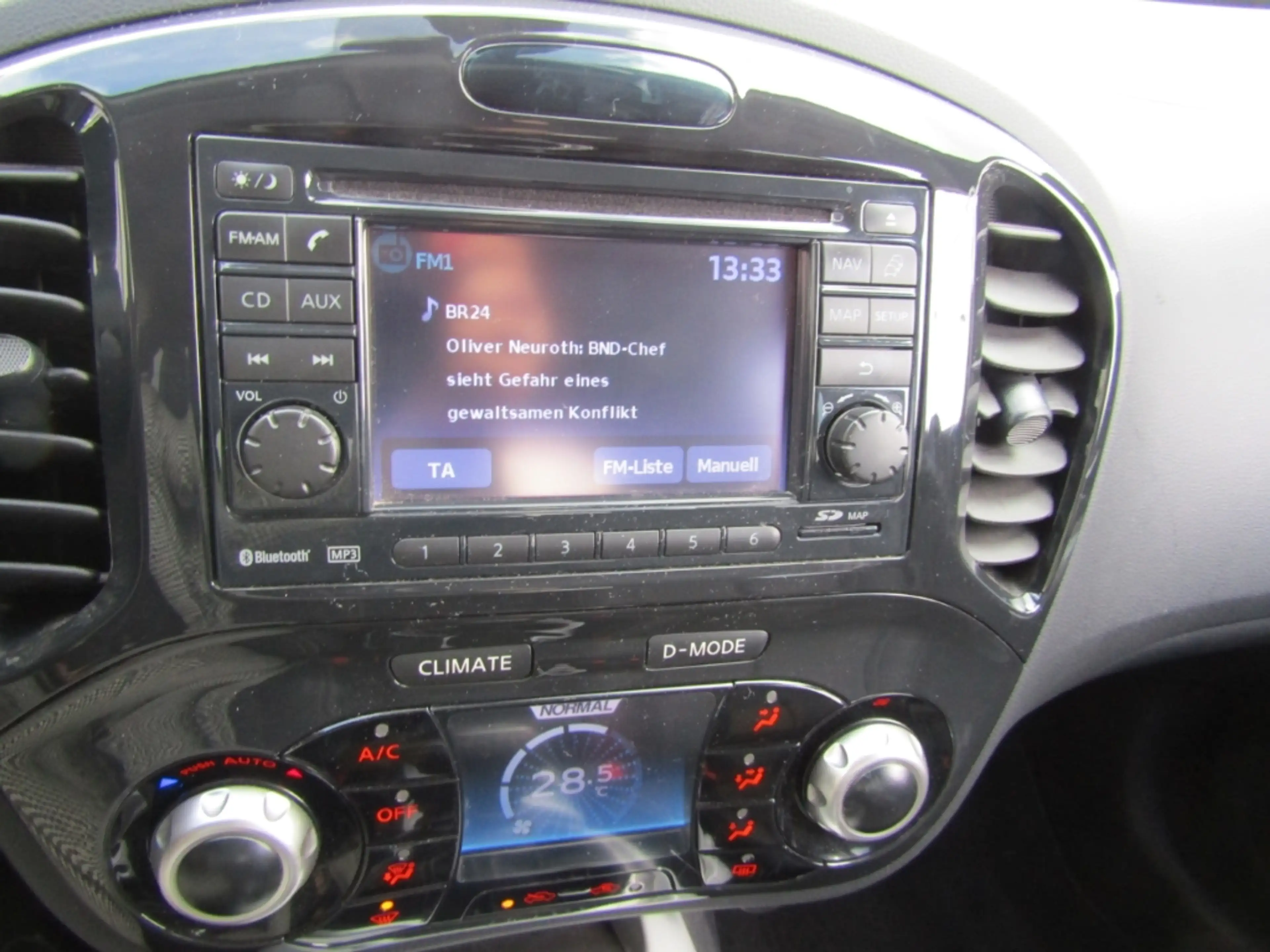 Nissan Juke Shiro 1.5 DCI KAMERA TEMPOMAT KLIMA RADIO — photo 10