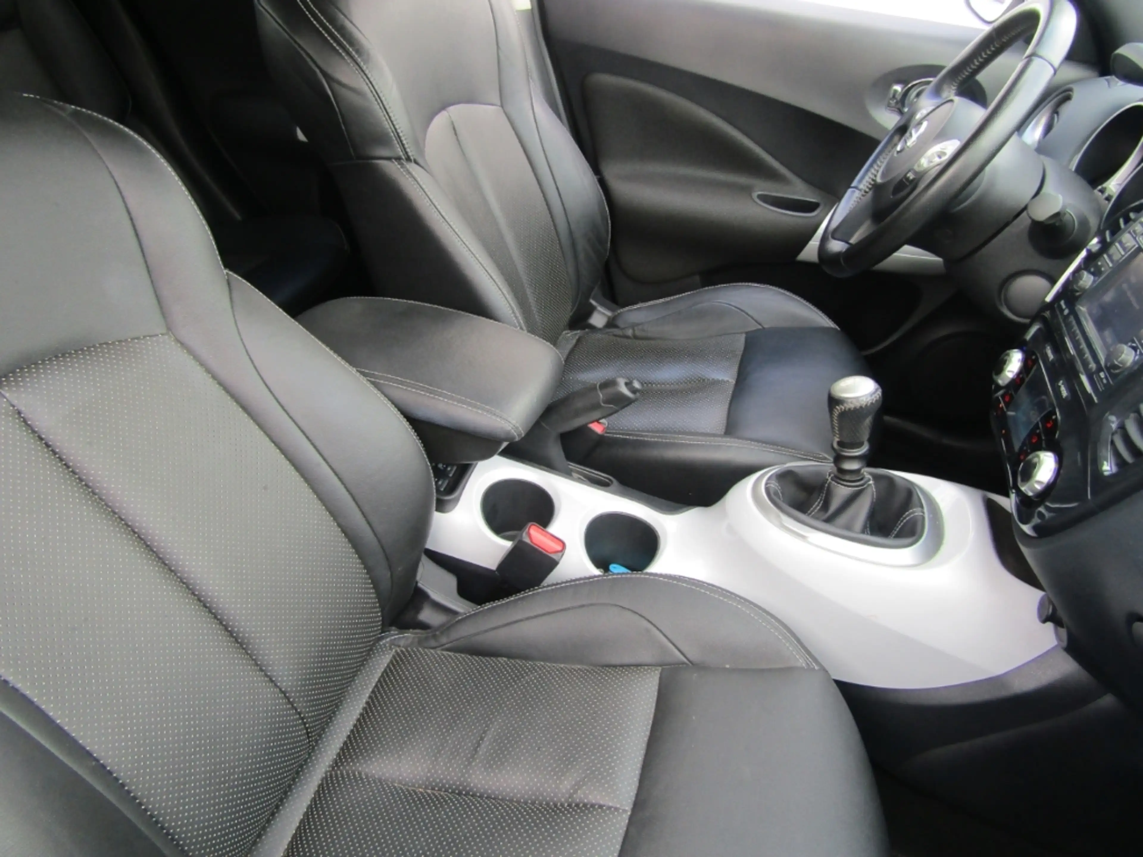 Nissan Juke Shiro 1.5 DCI KAMERA TEMPOMAT KLIMA RADIO — photo 4