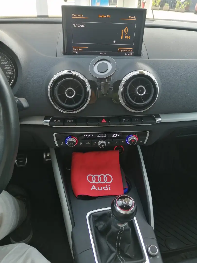 Audi S3 Sportback 2.0 tfsi quattro - 1