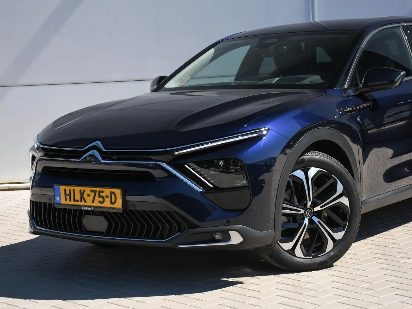 Citroen C5 X Max 1.6 Plug-in Hybrid 180pk Automaat CAMERA VOOR Blauw - 2