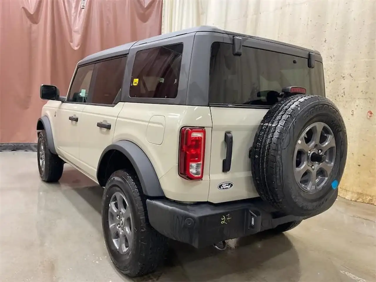 Ford Bronco снимка Ford Bronco