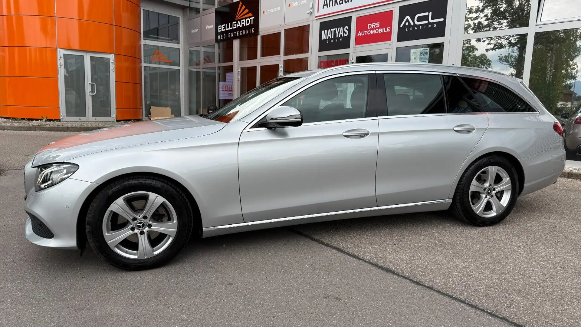 Mercedes-Benz E 220 d T-Modell/Avantgarde/Navi/Kamera Argento - 2