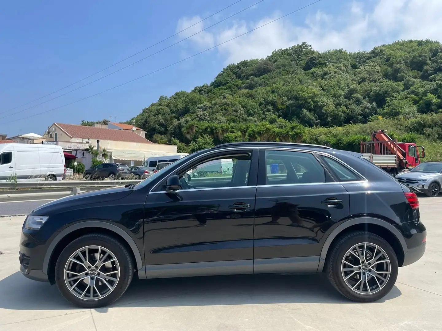Audi Q3 Q3 2.0 tdi Advanced 140cv Nero - 2
