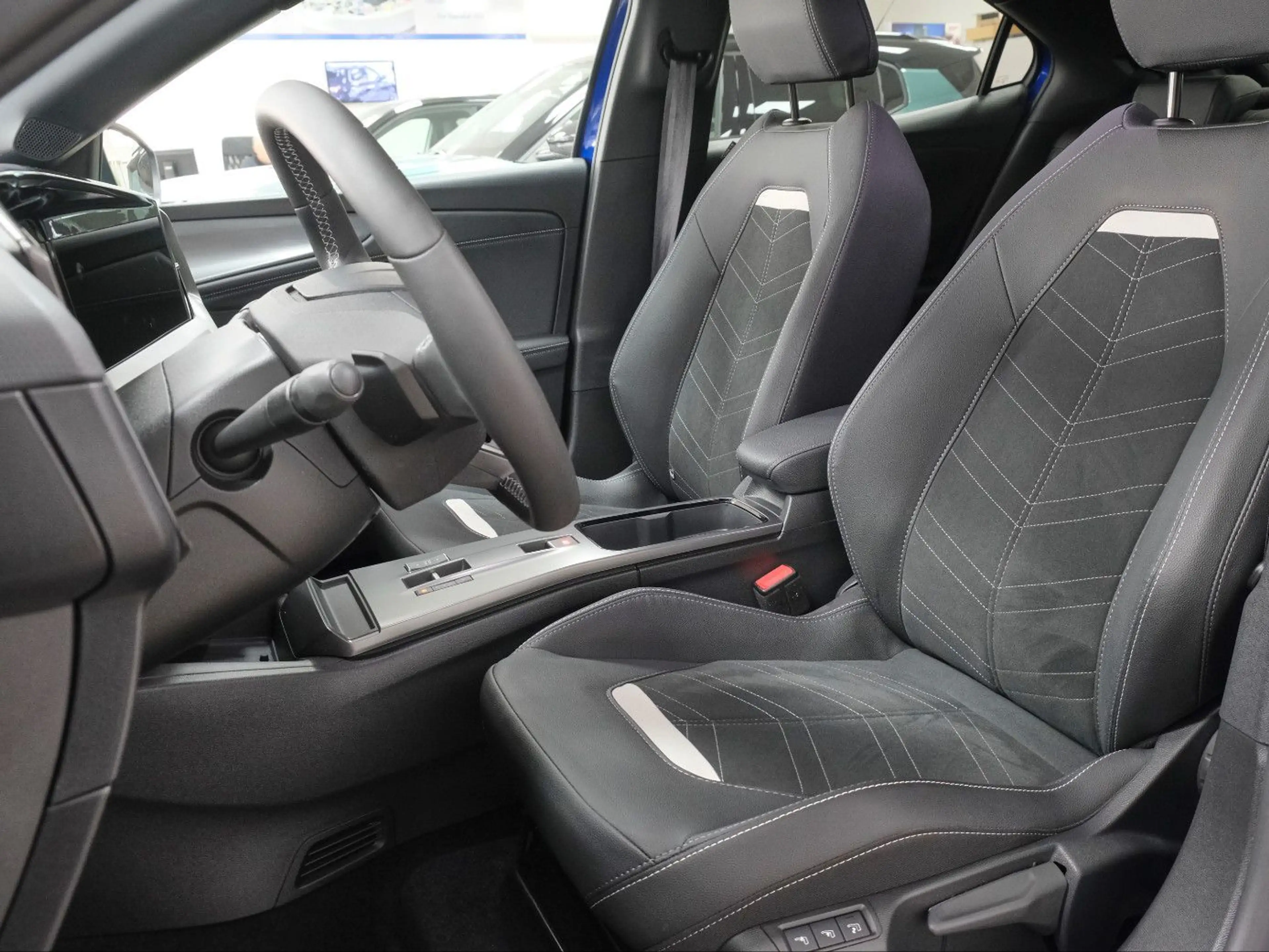 Opel Mokka 1.2 Ultimate GS 48V *NAVI/MATRIX/SHZ/RFK* — photo 15