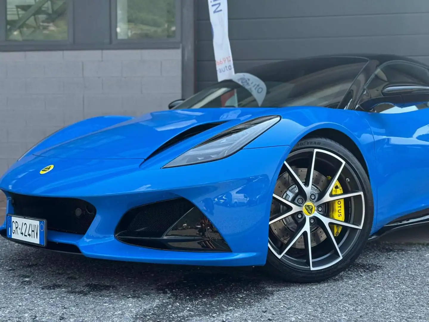 Lotus Emira V6 Supercharged First Edition Bleu - 2