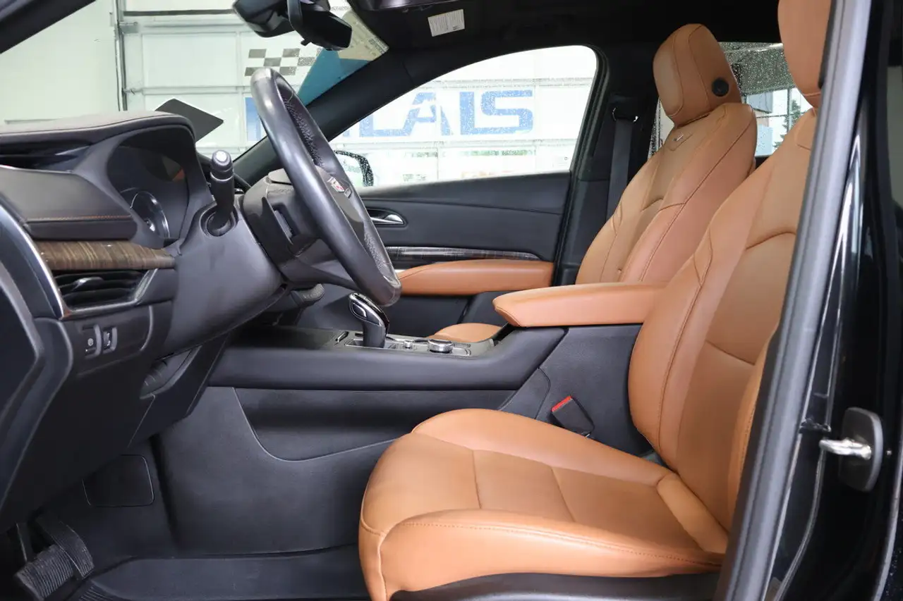 Cadillac XT4 снимка Cadillac XT4