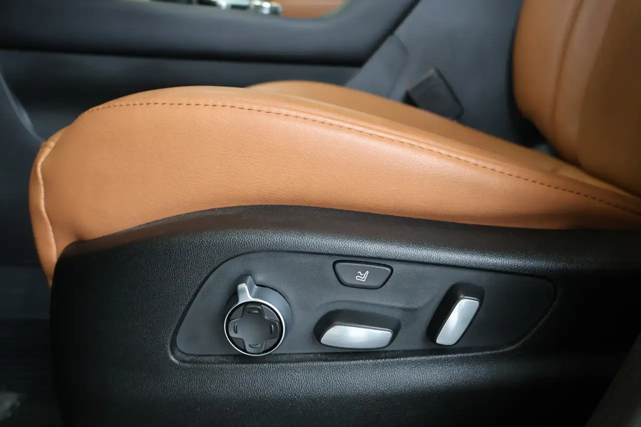 Cadillac XT4 снимка Cadillac XT4