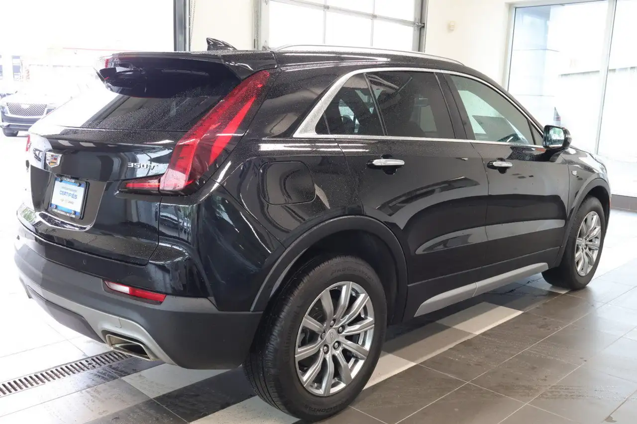 Cadillac XT4 снимка Cadillac XT4