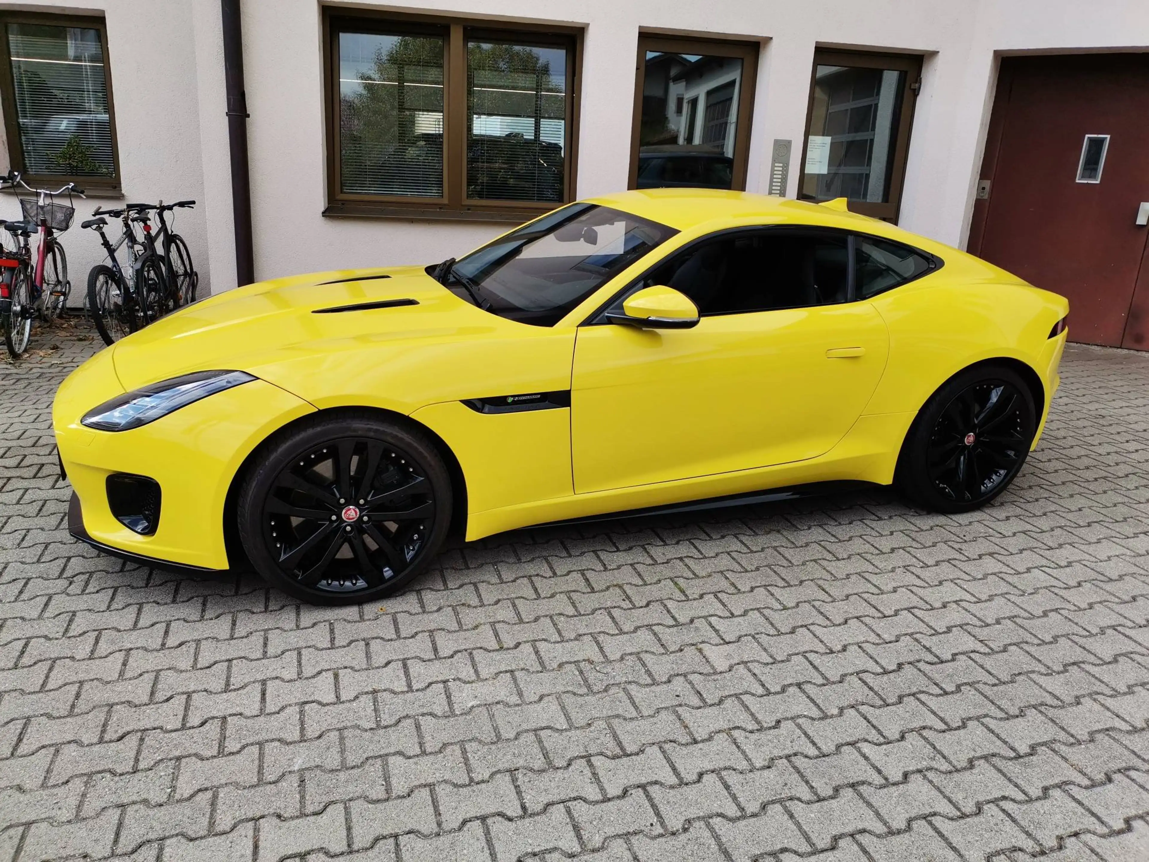 Jaguar F-Type Coupe Aut. R-Dynamic — photo 2