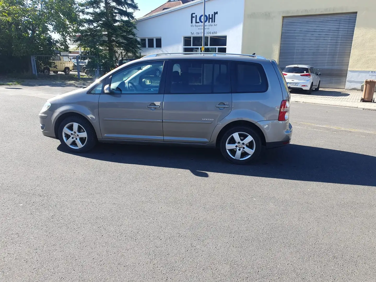 Volkswagen Touran United Gris - 1