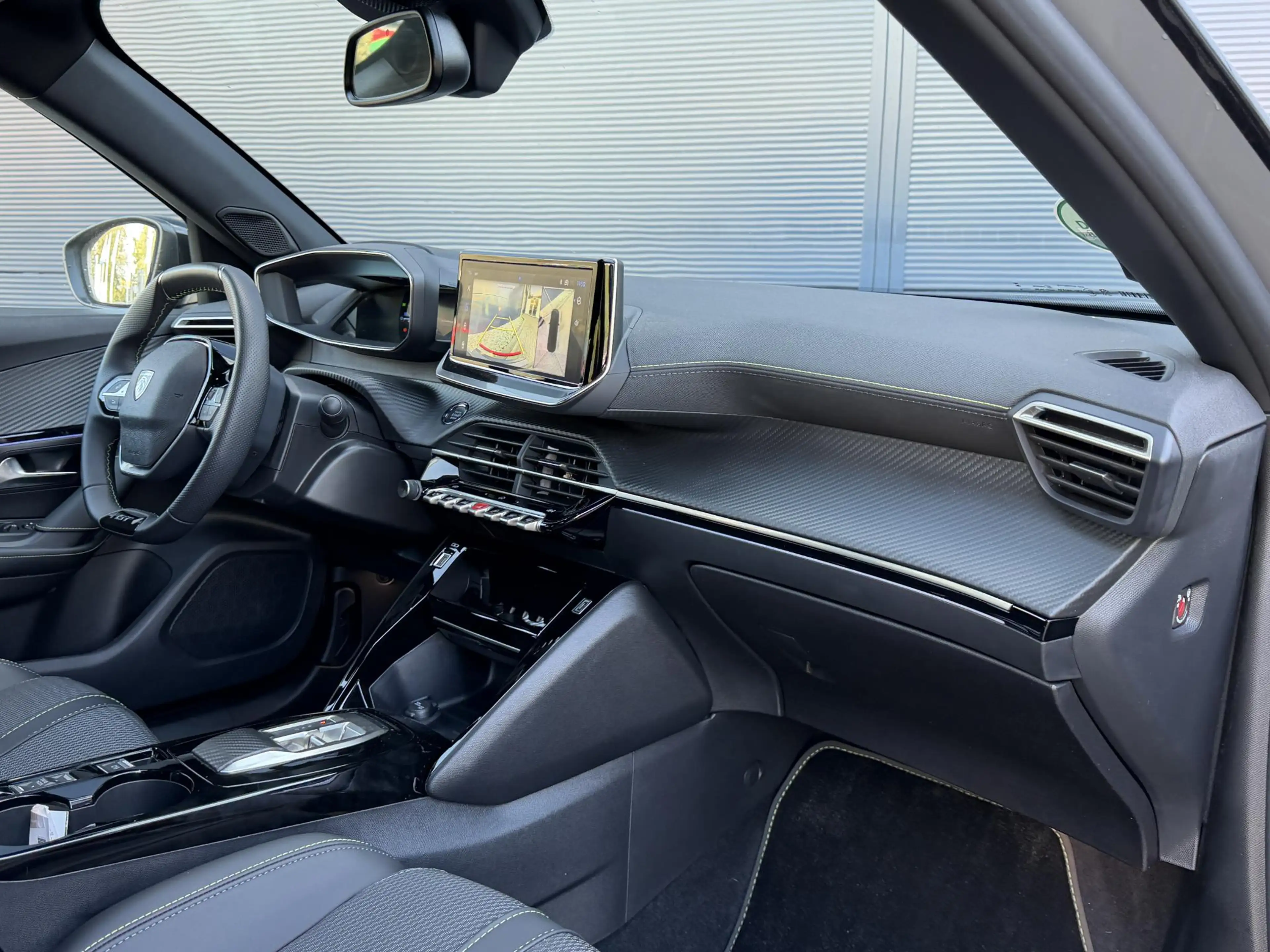 Peugeot 2008 1.2 Hybrid 145 GT | Navigatie | 360 camera | Apple — photo 7