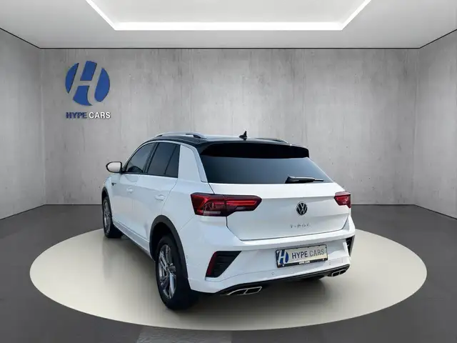 Volkswagen T-Roc view 5
