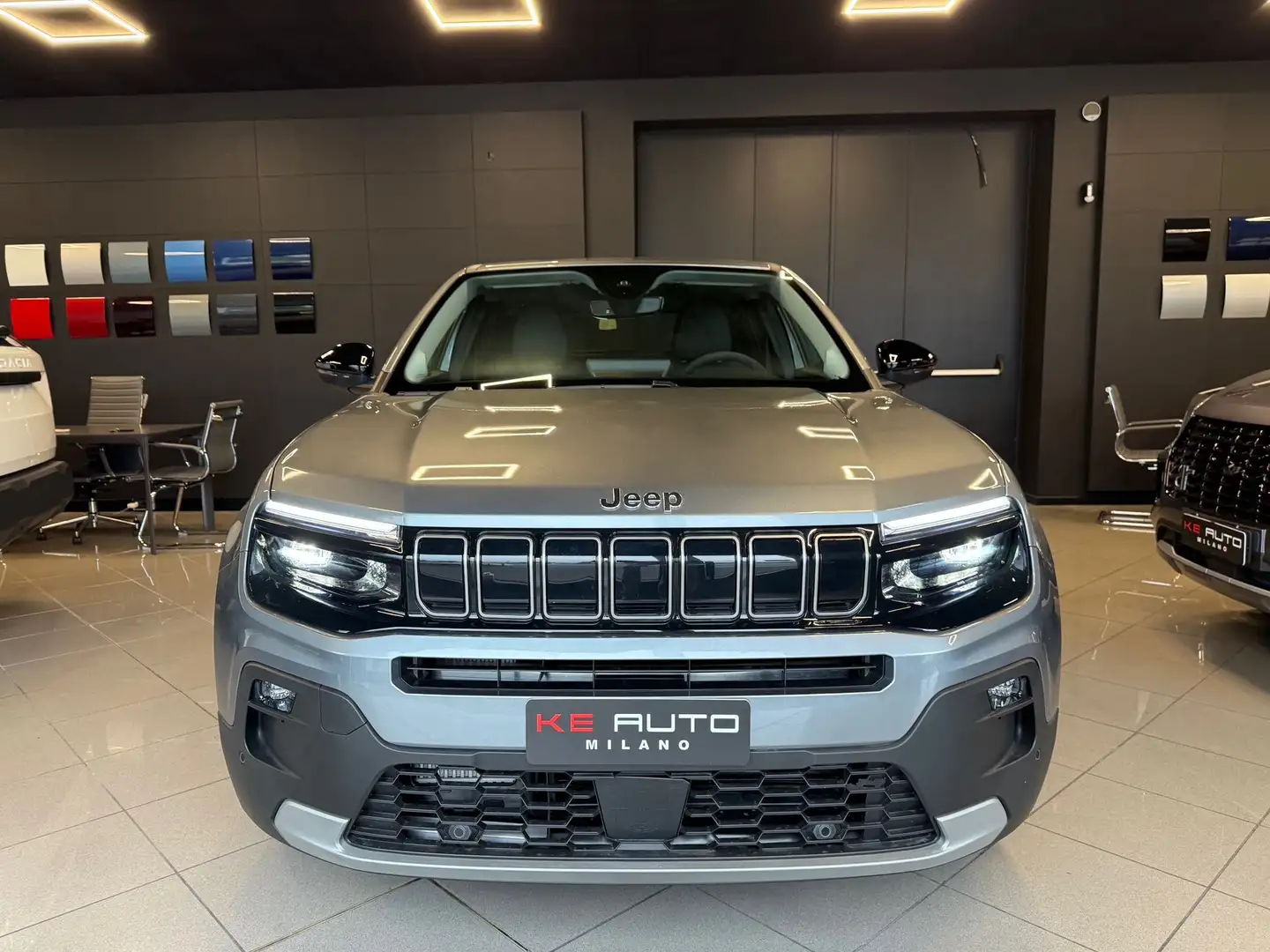 Jeep Avenger 1.2 turbo e-hybrid mhev Summit 4xe 136cv edct6 Grigio - 2