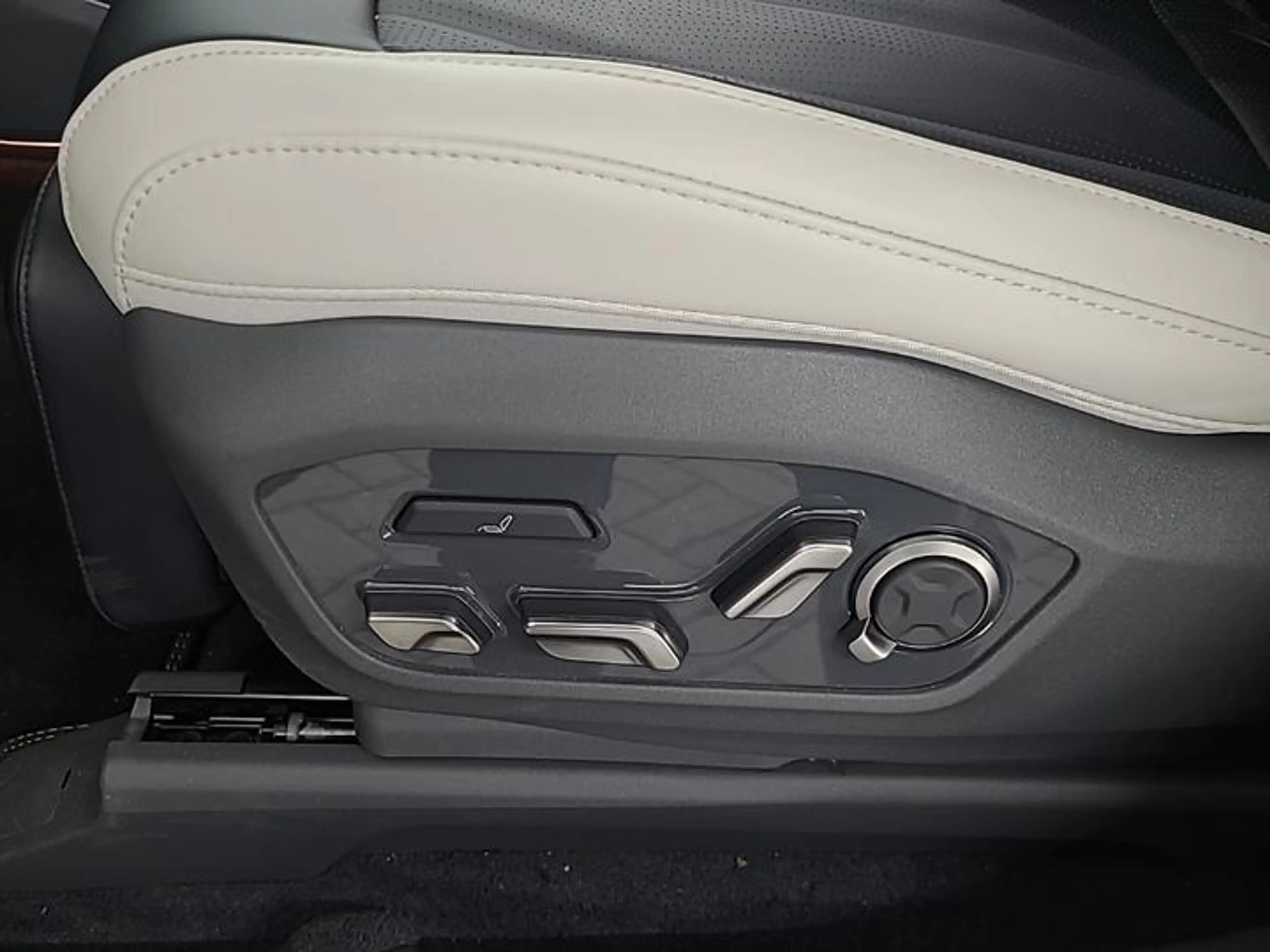 Kia EV9 GT-LINE AWD 6-PERS 99.8 kWh I 360° CAMERA I MERIDI — photo 9