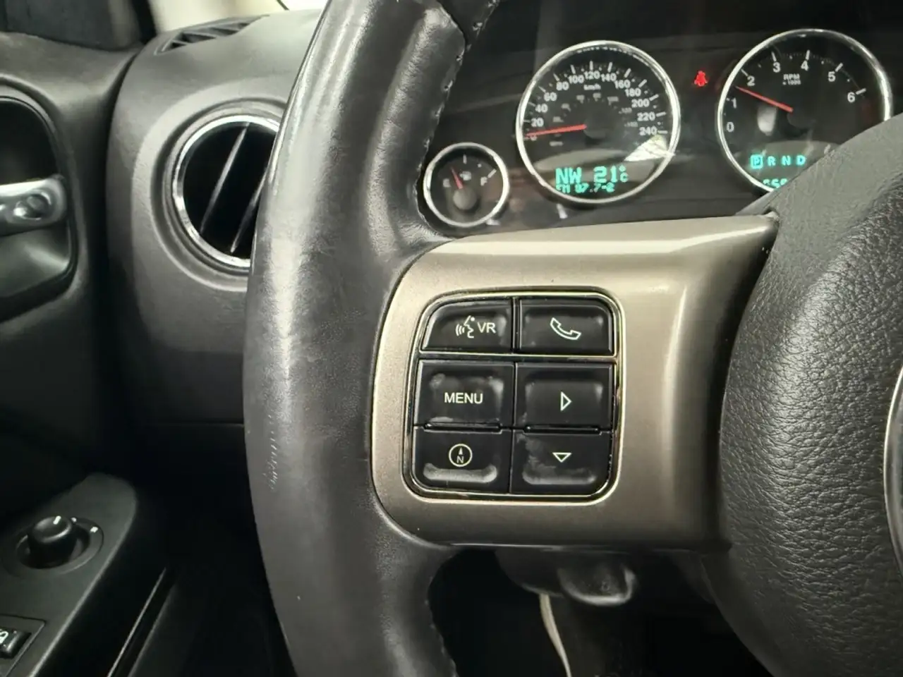 Jeep Patriot снимка Jeep Patriot