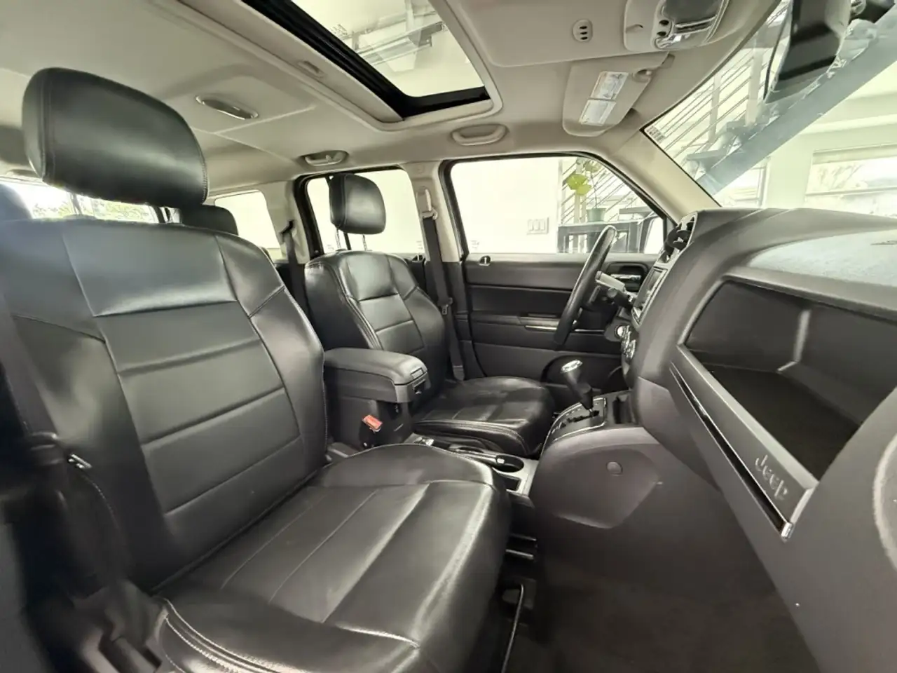 Jeep Patriot снимка Jeep Patriot