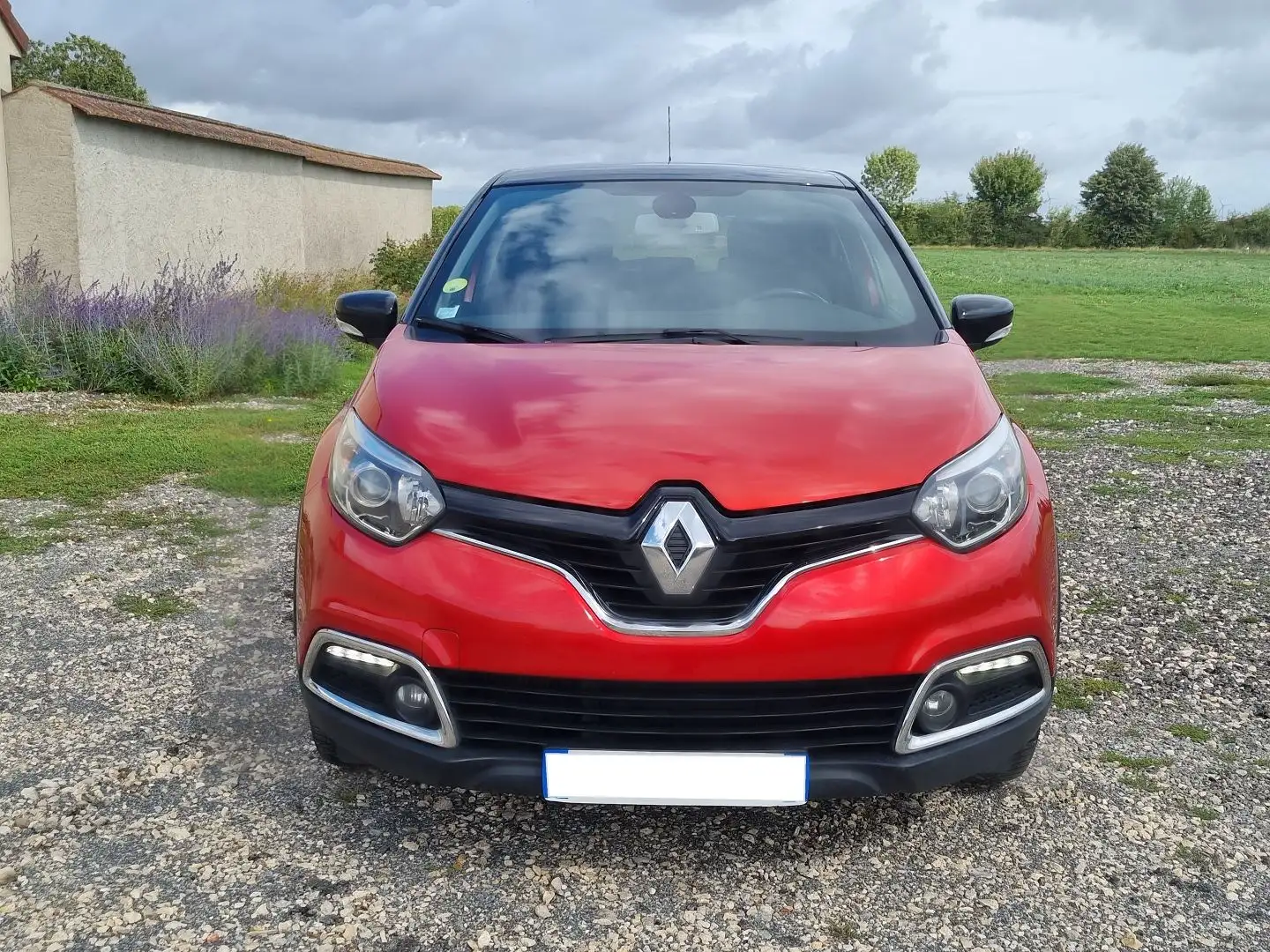 Renault Captur 1.5 DCI 110 STOP\u0026START ENERGY INTENS EURO6 2016 Rouge - 2