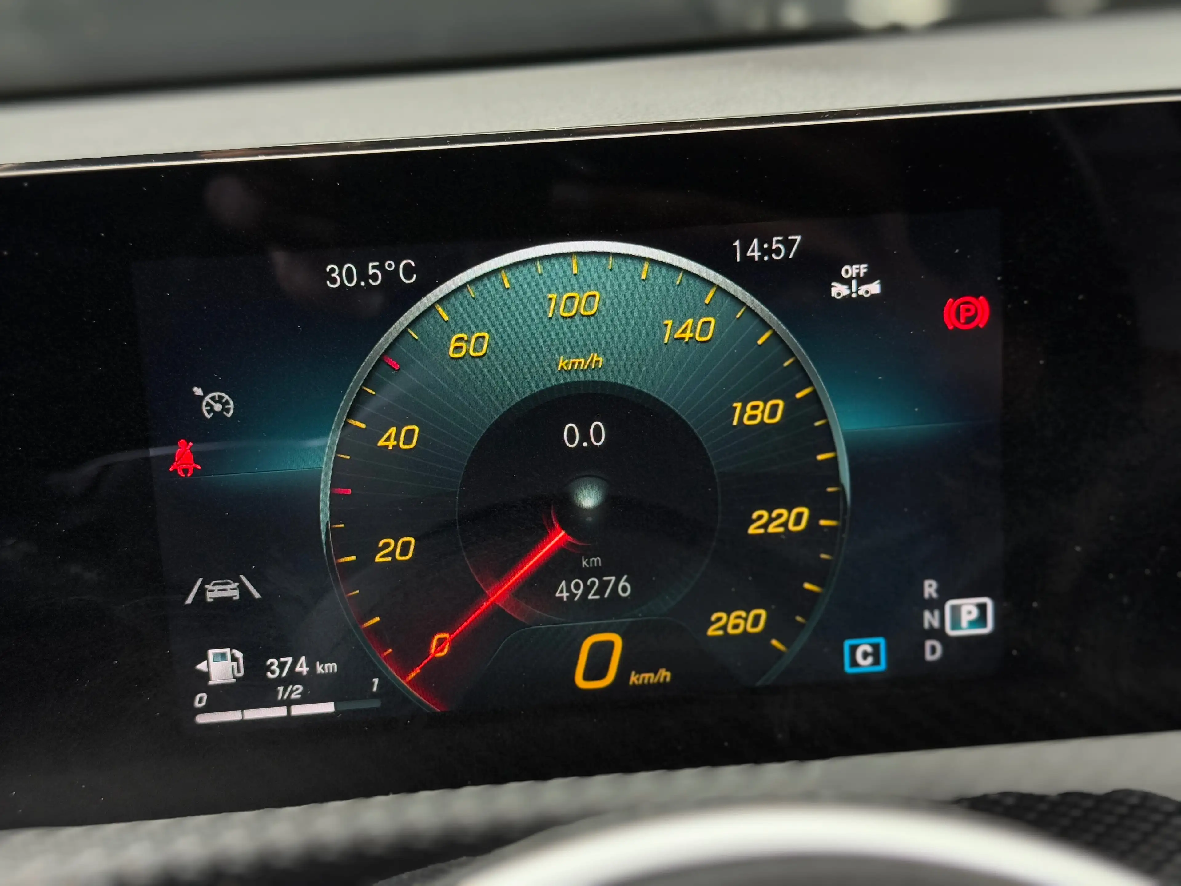 Mercedes-Benz A 180 A 180 d Business Line • Cuir •Chauffant •Xenon — photo 15