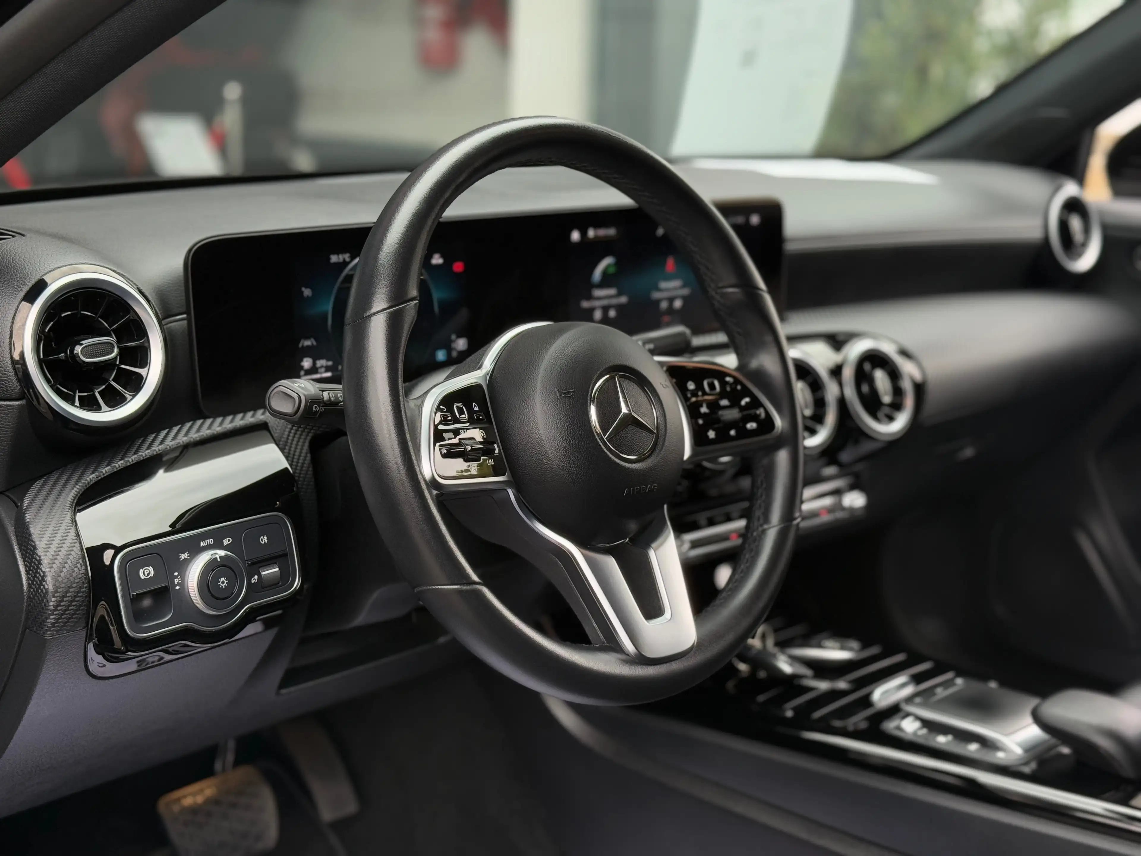 Mercedes-Benz A 180 A 180 d Business Line • Cuir •Chauffant •Xenon — photo 9