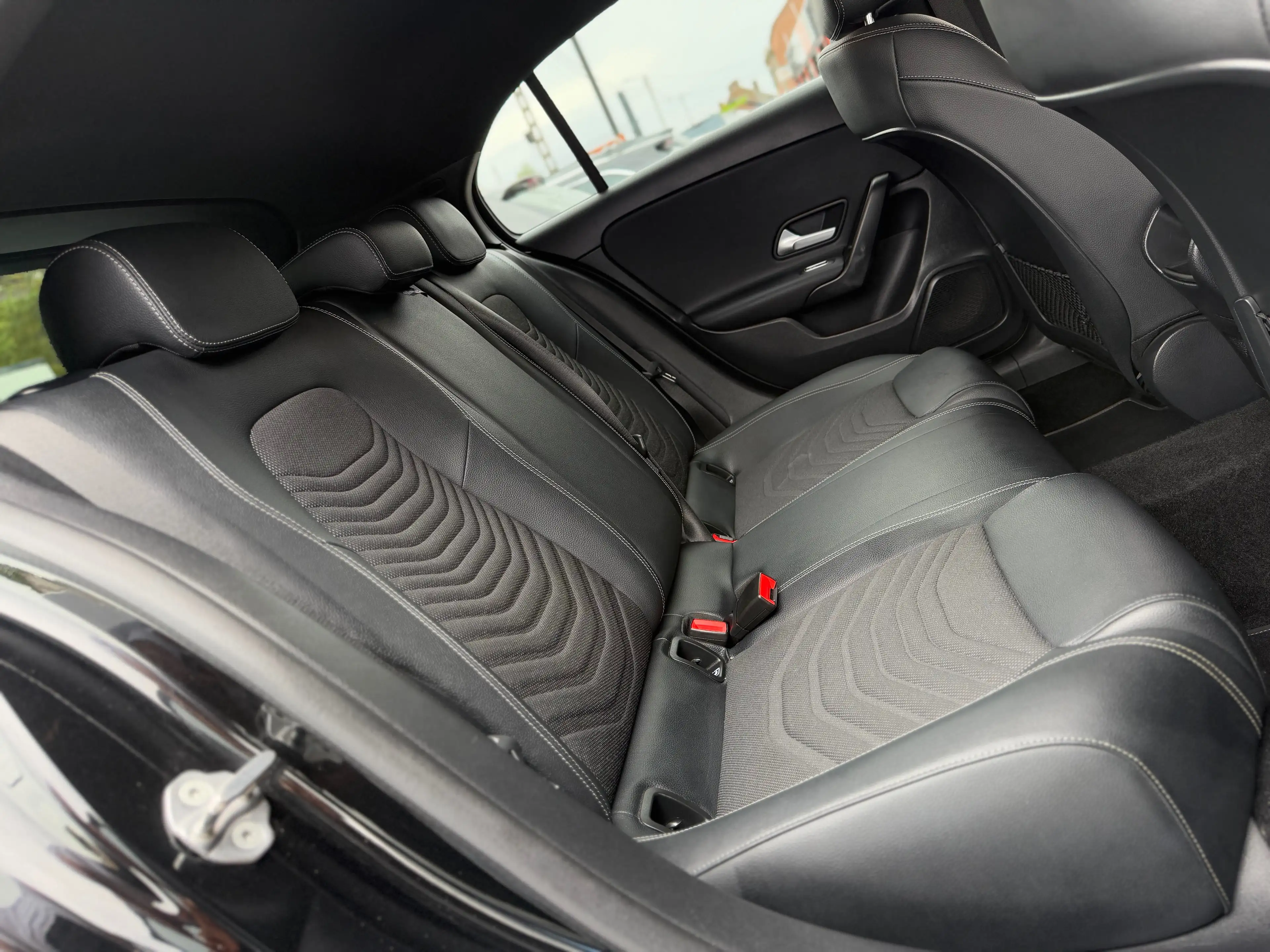 Mercedes-Benz A 180 A 180 d Business Line • Cuir •Chauffant •Xenon — photo 12