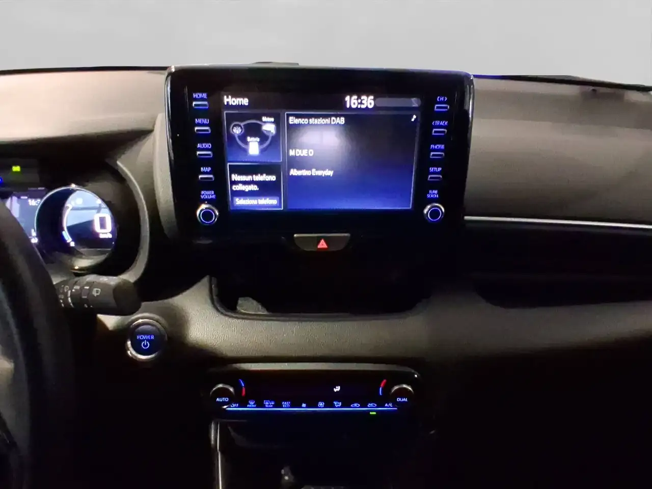 Mazda 2 IV 2022 1.5 vvt full hybrid electric Agile Comfort Pack e-cvt, миниатюра 15
