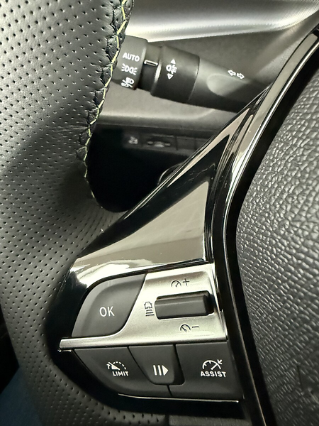 Peugeot 408 Hybrid 145 e-DCS6 GT — photo 13