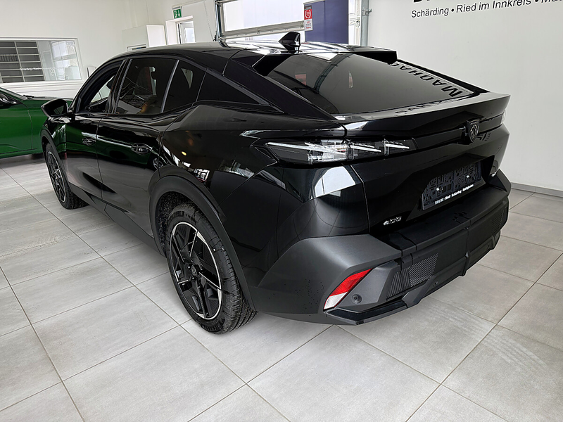 Peugeot 408 Hybrid 145 e-DCS6 GT — photo 5