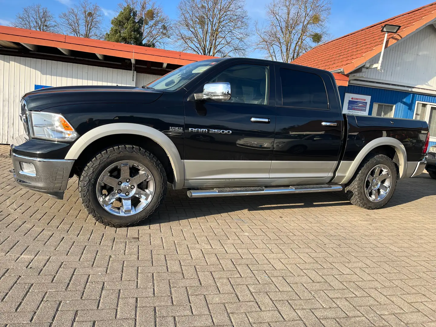 Dodge RAM 2500 Laramie, 12.2009, 1. Hd, HU neu, LKW, 396 PS Noir - 2