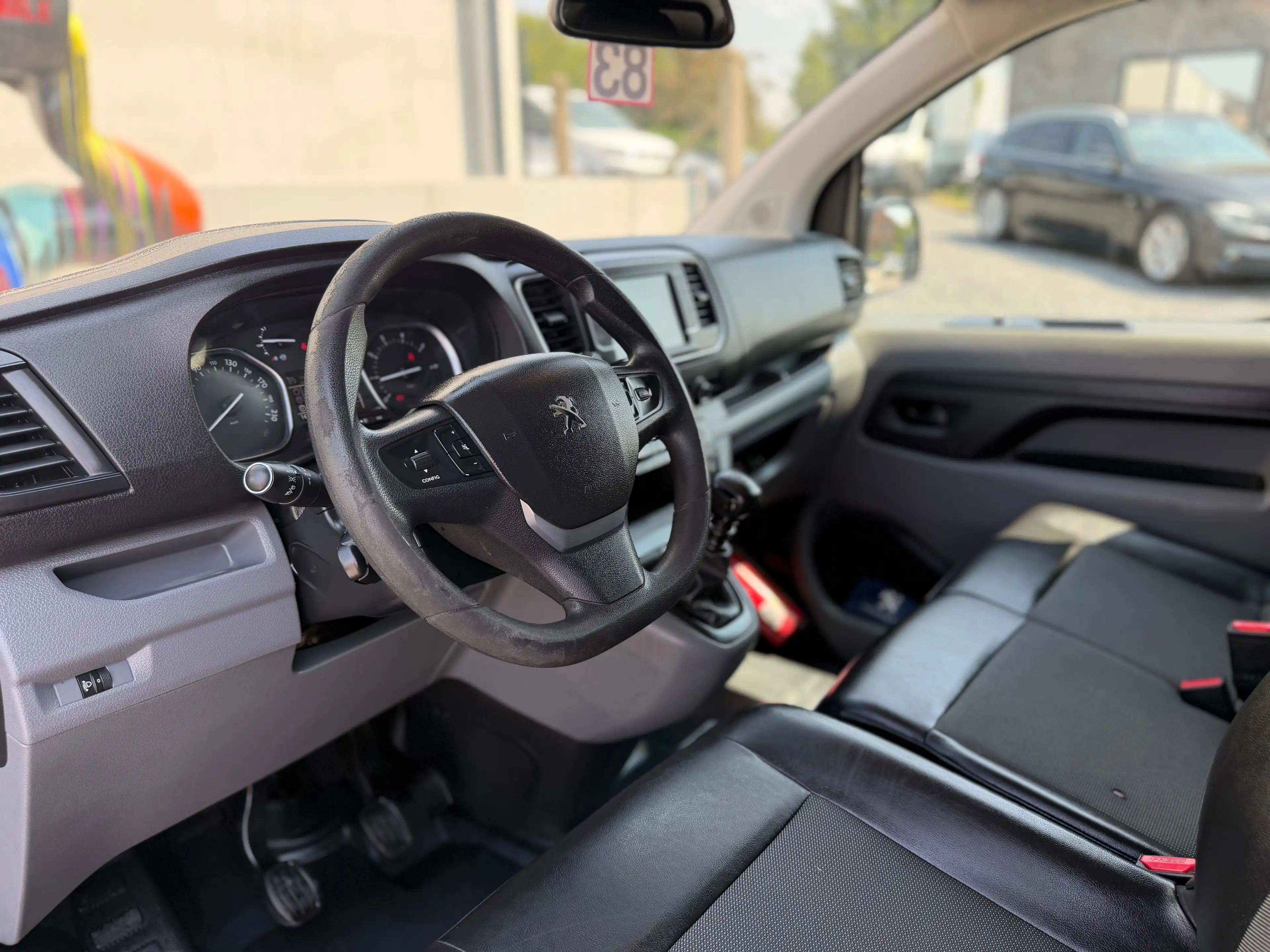 Peugeot Expert 2.0 BlueHDi L2 UTILITAIRE — photo 8