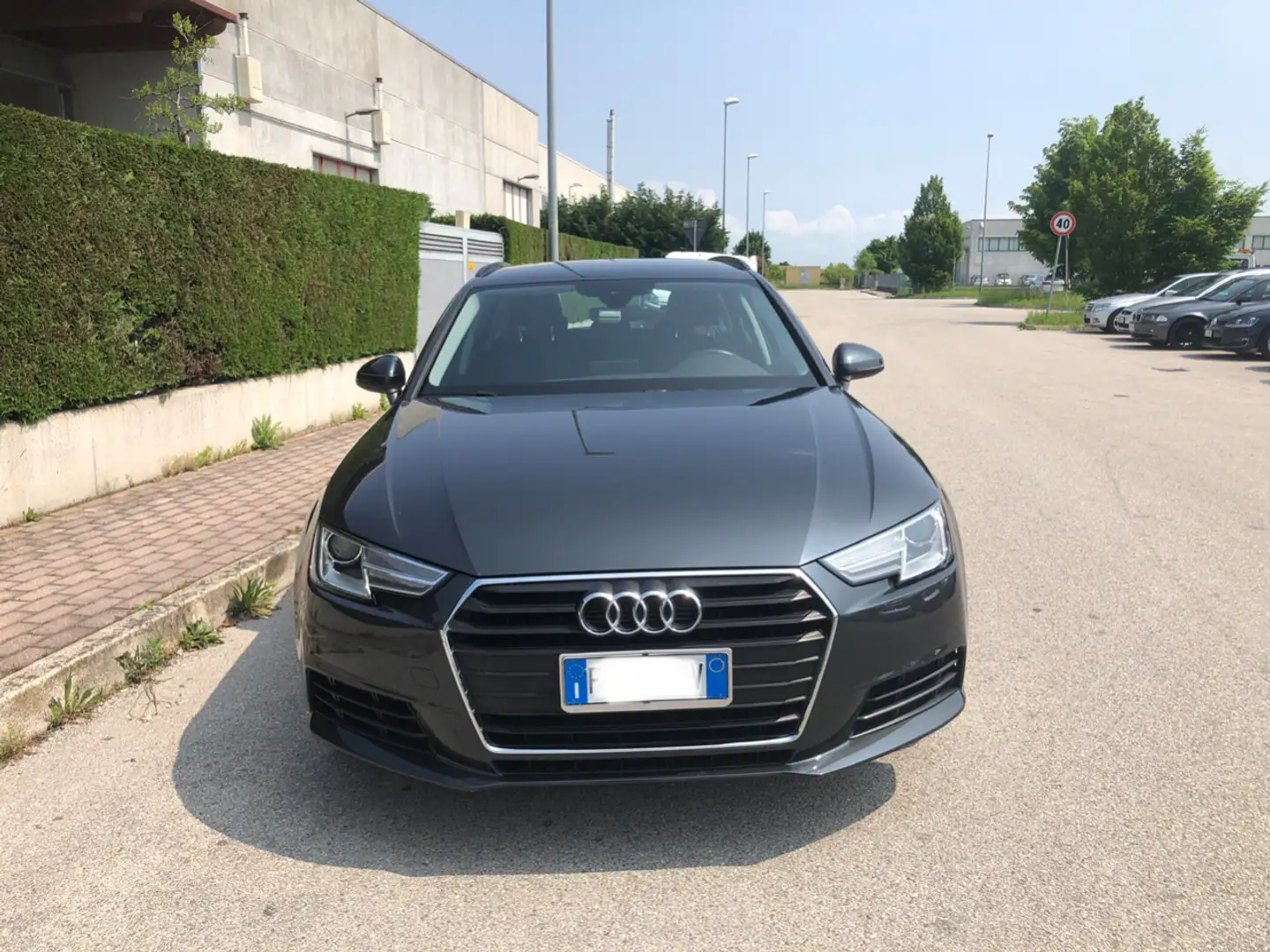 Audi A4 Avant 2.0 TDI 150 CV S tronic Busines Gris - 2