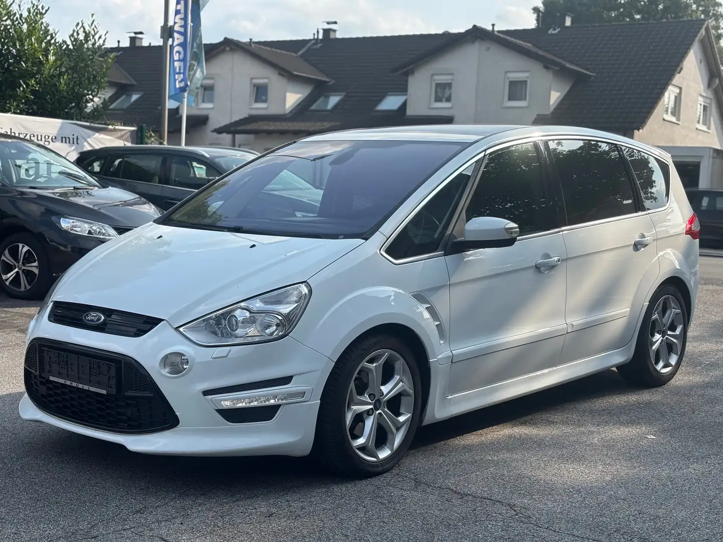 Ford S-Max Titanium S/NAVI/AHK/PANORAMA/AUTOMATIK/KLIMA Weiß - 1