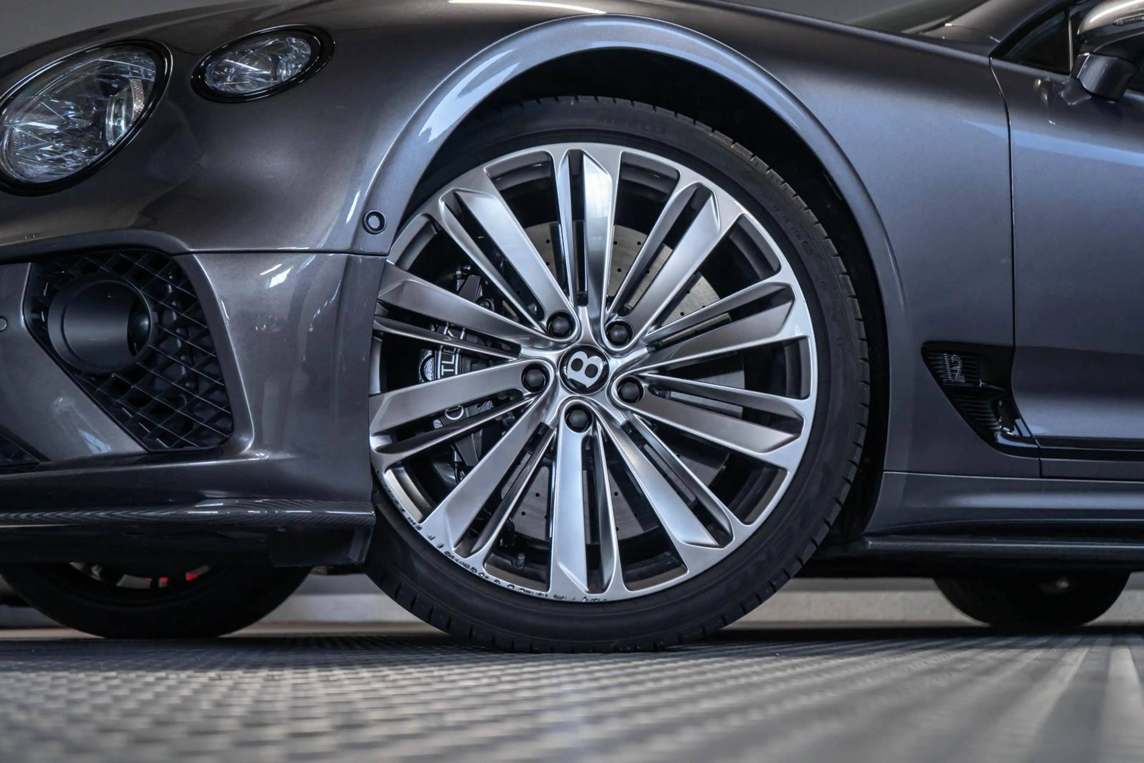 Bentley Continental Speed 6.0 W12 | B&O PANO MASSAGE — photo 2